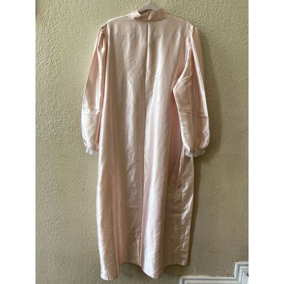 Vtg Ilise Stevens Victorian Pink Satin Look Nightgown Grannycore Lace Sz XL-XXL - Picture 3 of 10